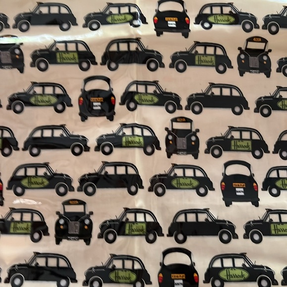 Harrods apron NWOT Adult sized Waterproof Fabric Spill proof Mess protection - Picture 7 of 7